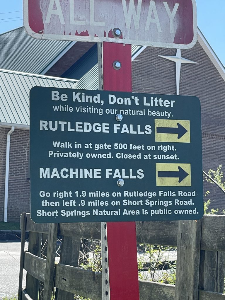Directional sign for Rutledge Falls